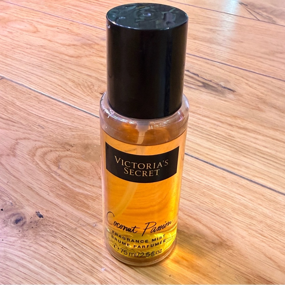 Victoria’s Secret Coconut Passion Fragrance Mist Gold Edition Very Full